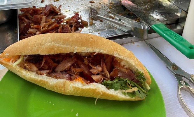 Tiệm Bánh Nhật Mình - Sài Đồng