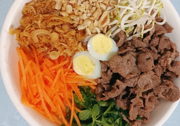 Cơm Rang, Phở Bò Kho & Bún Bò Trộn Trần Vũ