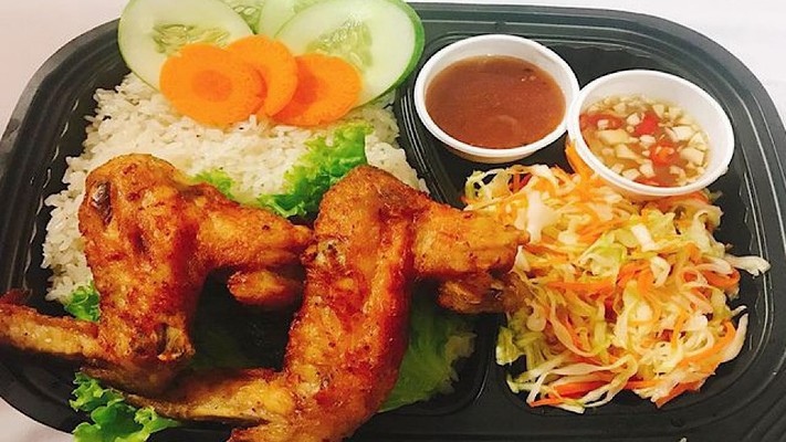 Thỏ 68 - Cơm Trưa Văn Phòng Bình Dân - Bạch Đằng