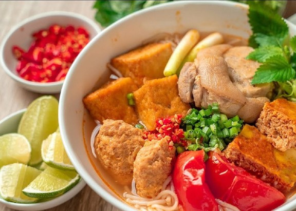 Quán Ăn Thu Hương - Bún Bò & Bún Riêu - Trương Hán Siêu