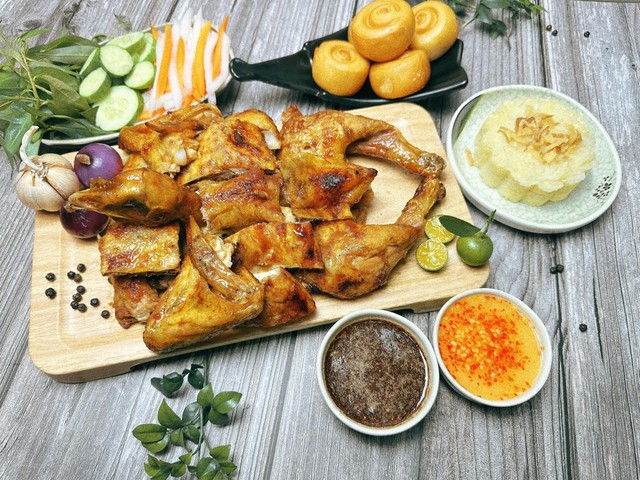 Gà quay & Sườn quay HOÀNG GIA - Lê Đức Thọ