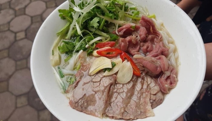 Phở Chinh Bò - Hoàng Thế Thiện