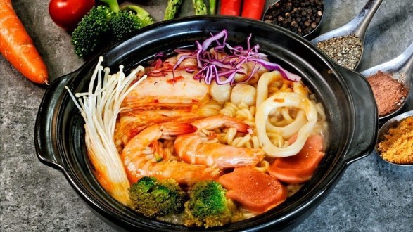 6 Bảnh Quán - Tré Trộn & Mì Cay - Hiệp Bình