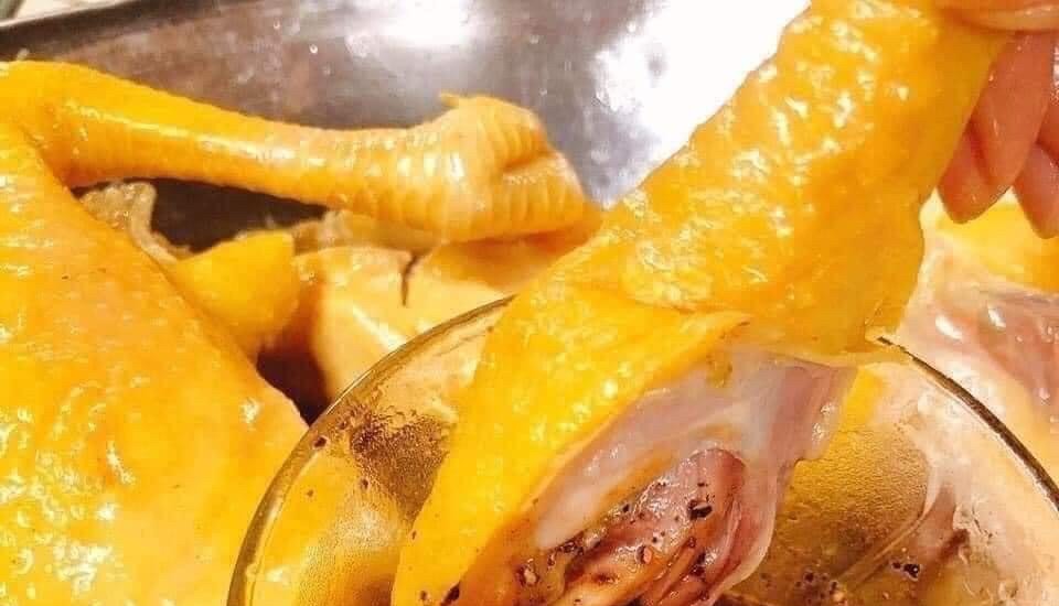 Quán Gà Ri Ủ Muối Cách Mạng Tháng 8 - 1014/41 Cách Mạng Tháng 8