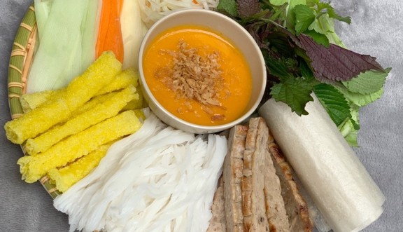 Cô Hà - Nem Nướng Nha Trang