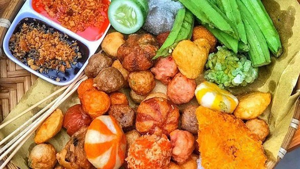 Suri - Mì Trộn & Cá Viên