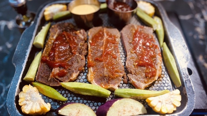 Bò Nướng Trứng Muối - Nguyễn Hữu Cảnh