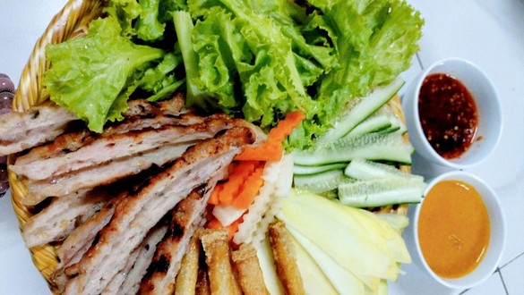 Tiệm Chè Sữa Cô Ba - 126 Bùi Thị Xuân