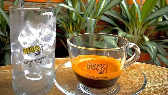 Rovis Coffee & Tea - Lê Bình