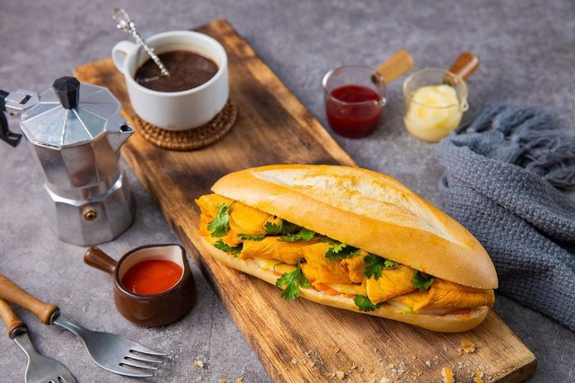 Bánh Mỳ Tổ Dân - Bánh Mì - Lương Ngọc Quyến