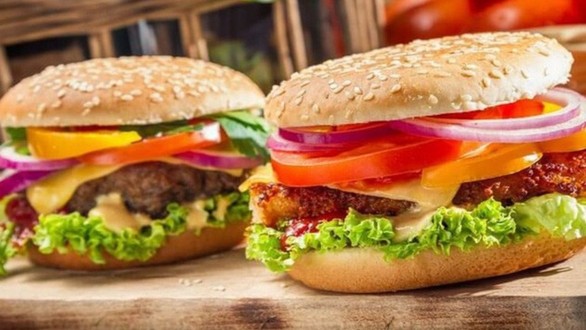 Quán Ăn Cô Ba - Hamburger, Mì Ý & Trà Sữa - 131 Đường Số 9