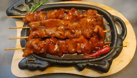 Divine's BBQ - Võ Trường Toản