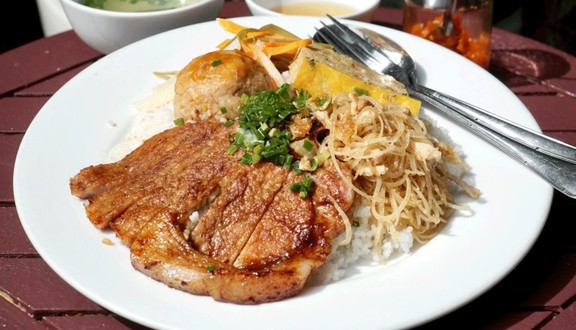 Cơm Tấm Cô Ba SaLem