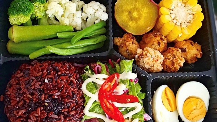 Quán Cơm Sạch Tự Chọn Á Âu - Mường Thanh Viễn Triều