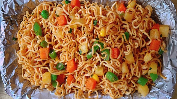 Tiệm Chill - Trà Sữa & Mì Trộn Indomie - Kim Giang