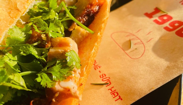 Bánh Mì, Sữa Hạt Và Cafe - 46A Hoàng Văn Thụ