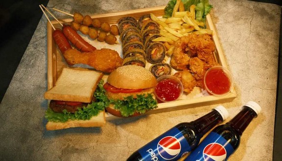 Cô Ba Hambuger - Food & Drinks - Phùng Phúc Kiều