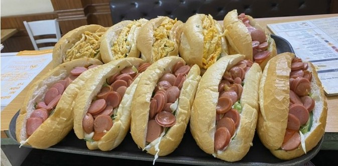 Bánh Mì Dân Tổ Food & Drink - Lê Quý Đôn