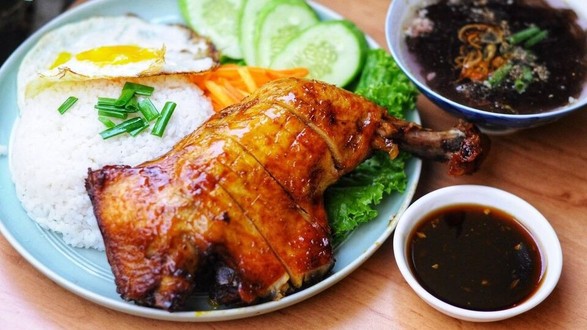 T Food - Cơm Gà Xối Mỡ Siêu Sốt - Lê Đức Thọ