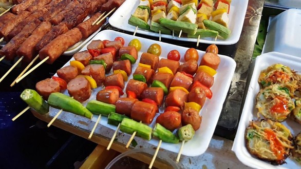 Ăn Vặt - Vườn Lài