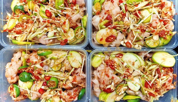 Trà Chanh Tự Do - Món Ngon Chân Gà Sốt Thái & Xả Tắc