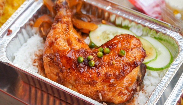 Tiệm Cơm 11h - Nguyễn Văn Thương