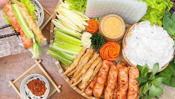 Nem Nướng Đà Lạt Quế Quân - Quận 2