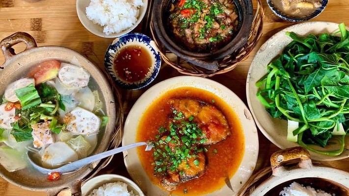 Tư Hên - Cơm Tấm & Cơm Trưa