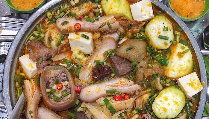 Lẩu Bò & Lẩu Trâu Nhúng Mẻ Bò Tơ 368 - Nguyễn Văn Quá