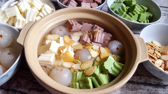 Ngậy - Chè Khúc Bạch - Đường Láng