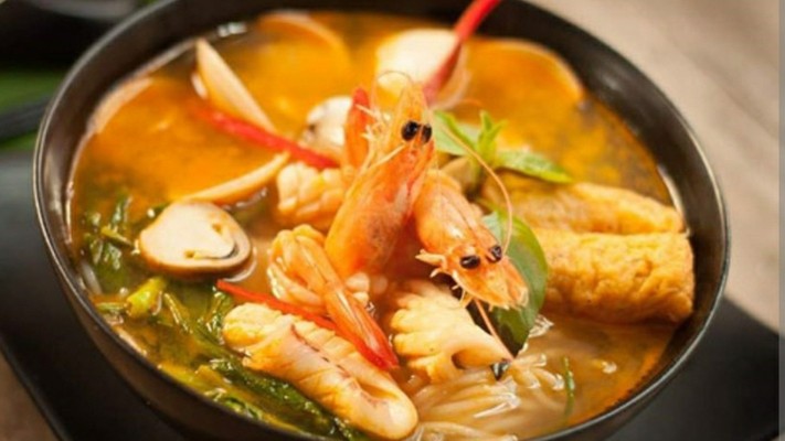 Lẩu 1 Người Gút Chóp - Bún Thái & Mì Trộn - Trường Sa
