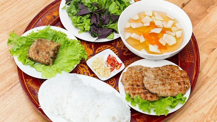 PHỞ HOÀNG NAM - Phở Thố Đá Nóng & Lẩu Đuôi Bò - Đường Số 1