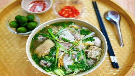 Tiệm Bún Cô Út - Bún Mọc Dọc Mùng - Nghĩa Tân