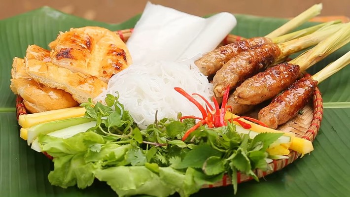 Kem Bông Quán - Nem Lụi & Chân Gà Luộc - Minh Khai