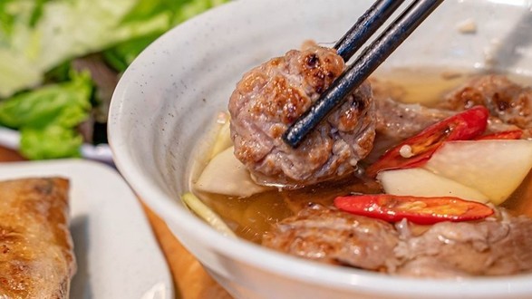 Bún Chả Quạt - 204 Phan Đăng Lưu