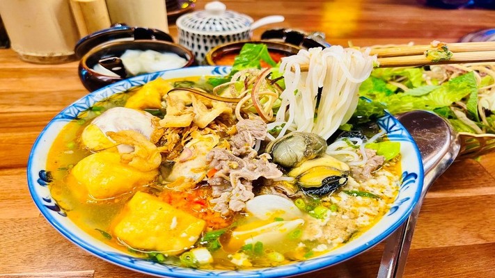 Bùi Gia - Bún Riêu Tóp Mỡ & Lẩu Riêu Cua Đồng