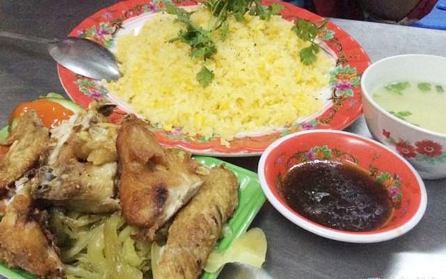 Cơm Gà Bùi A Sơn - Trần Cao Vân