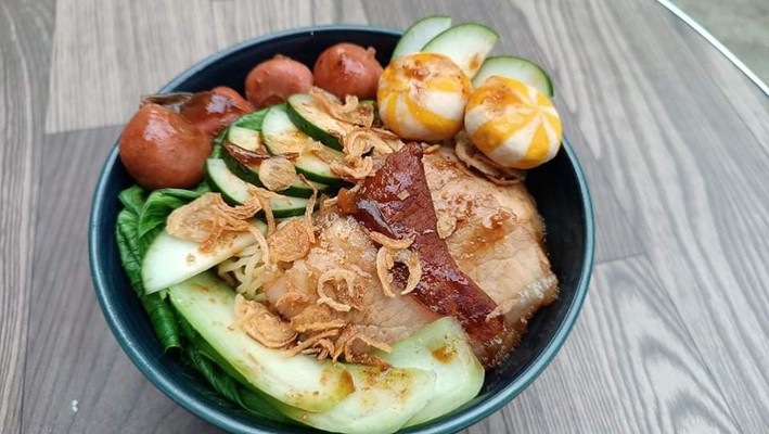 Oggy - Salad, Mì Ý & Mì Trộn