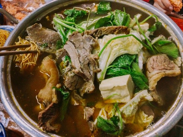 Lẩu Bò Đạt - Trung Mỹ Tây 13