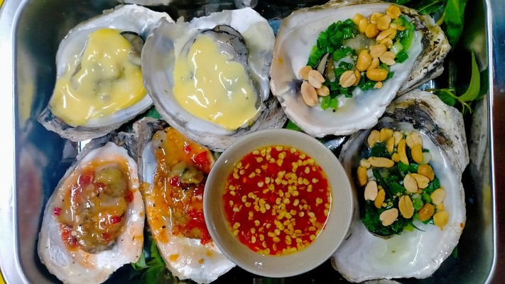 Lẩu Cá - Hàu Hấp Dì 7 - Phạm Văn Chiêu