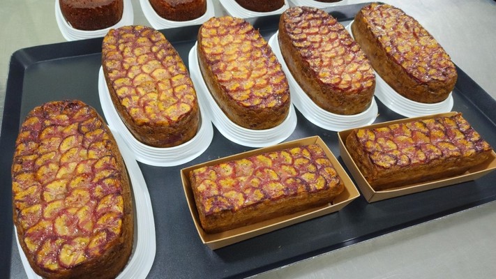 TIỆM BÁNH VÀ CHÈ NGON HUI BAKERY - BÁNH NGỌT & BÁNH MẶN