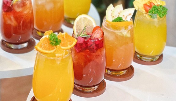 F Coffee & Tea - Hoa Phượng