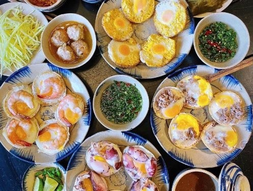 Tiệm Bánh Căn Tháng Năm - Cửu Long