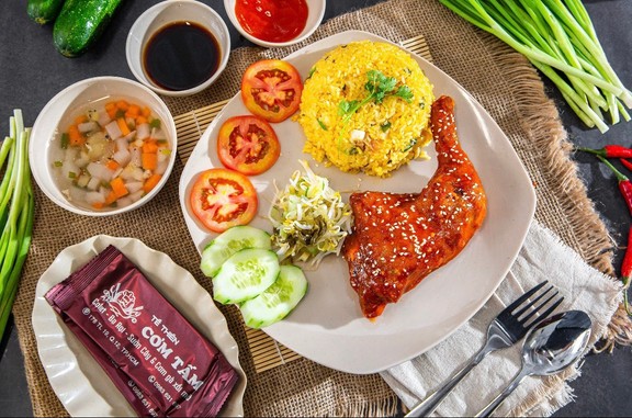 Cơm Tấm Tề Thiên - Cơm Gà Xối Mỡ