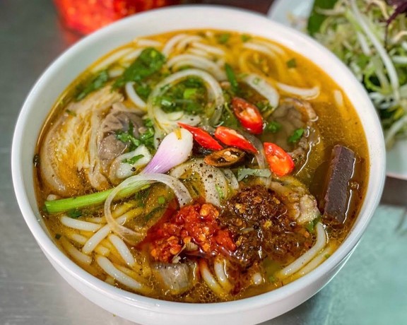 Bún Bò Trang - Mai Hắc Đế