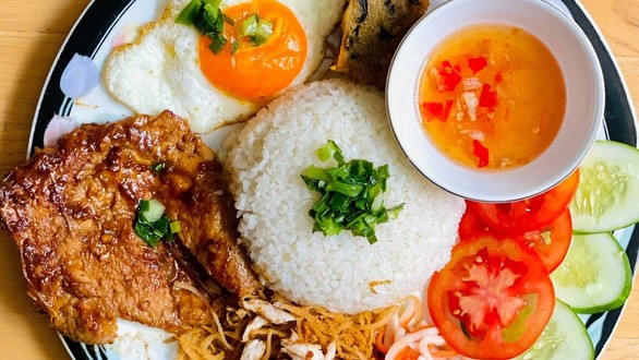 CƠM TẤM HẺM 75