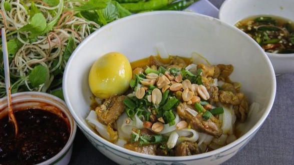 Mì Quảng Lân Phượng - Nguyễn Văn Linh