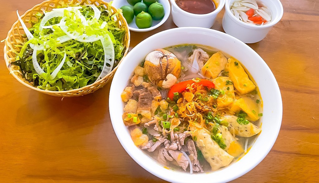 Bún & Lẩu Riêu Cua Cổ Truyền - Nguyễn Xiển ở Quận Thanh Xuân, Hà Nội ...