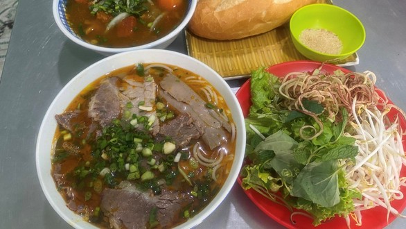 Quán 999 - Bún Bò Huế & Bò Kho - Bùi Văn Hoà