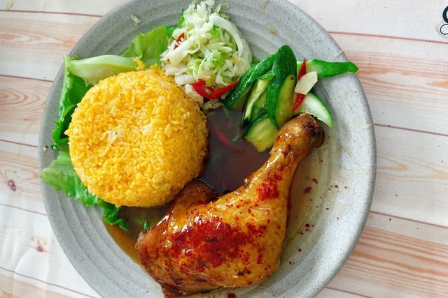 Bún, Mỳ Hải Sản & Cơm Gà